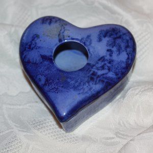 Staffordshire Flo Flow Blue English Hair Receiver Romantic HEART Shape